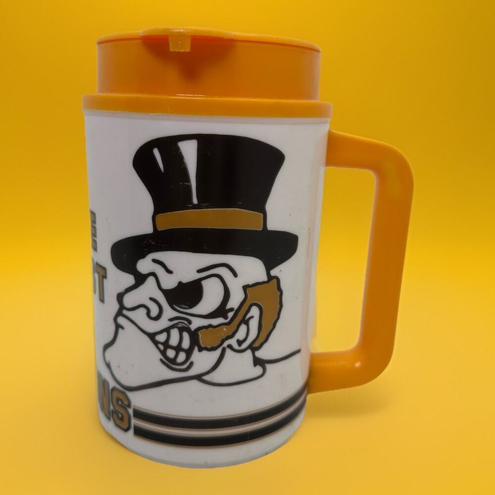 VTG 90s Wake Forest NCAA Whirley Thermo 22oz Plastic Hot/Cold Travel Coffee Mug